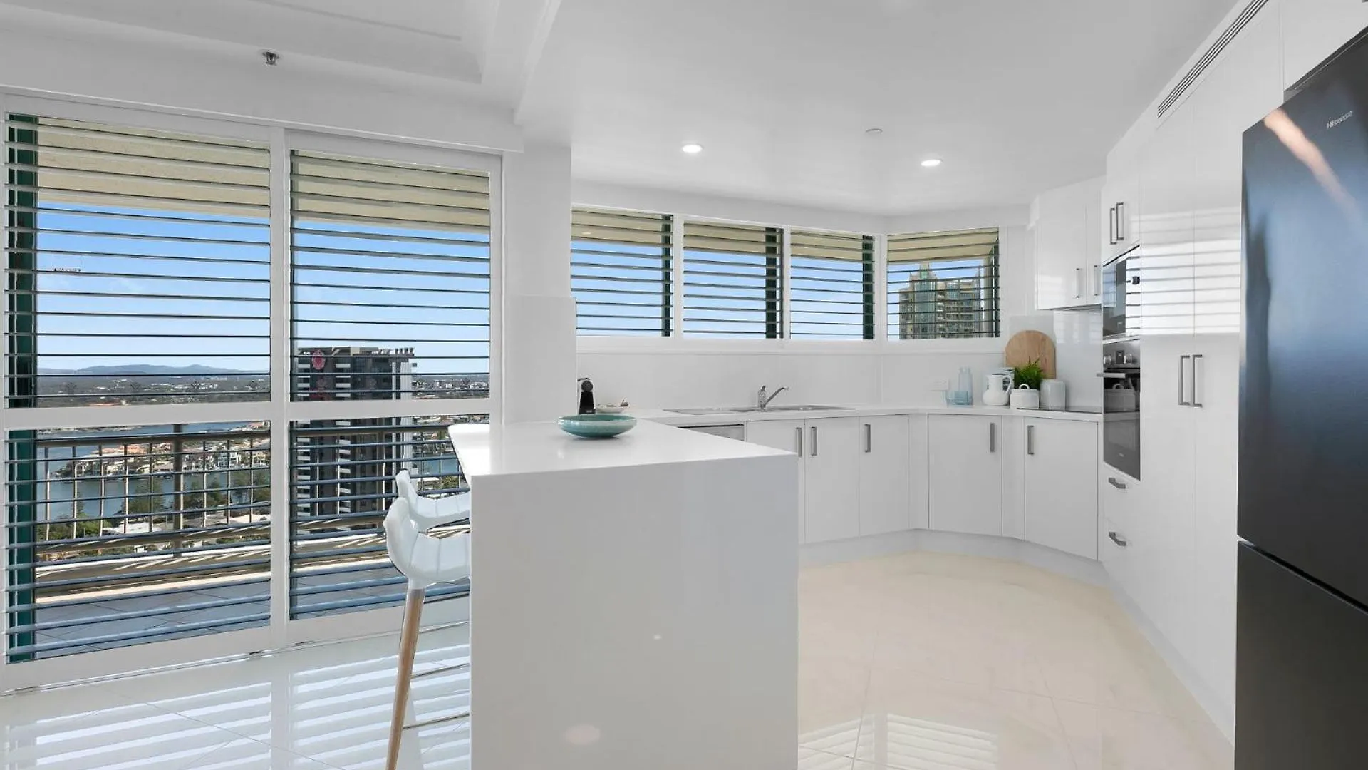 Crown Towers Deluxe 3 Bedroom Apartment - Coasthm Gold Coast