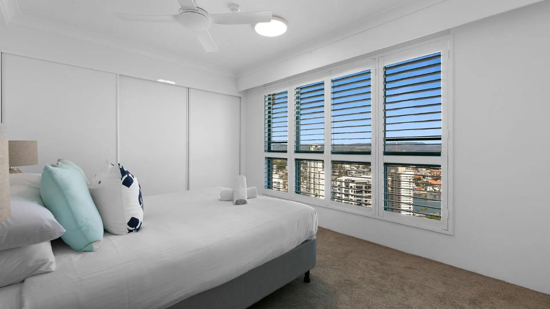 Crown Towers Deluxe 3 Bedroom Apartment - Coasthm Gold Coast