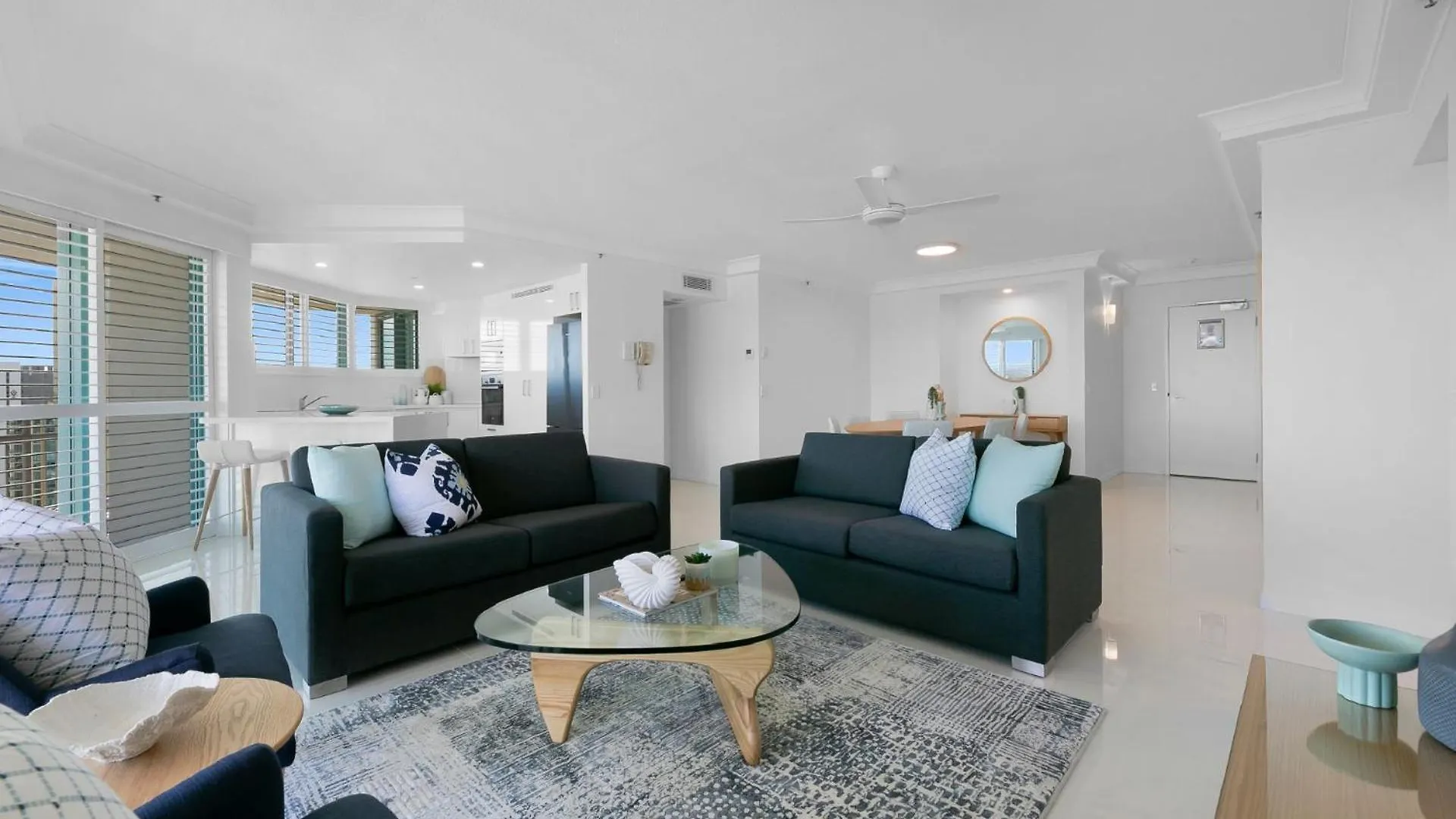 Crown Towers Deluxe 3 Bedroom Apartment - Coasthm Gold Coast