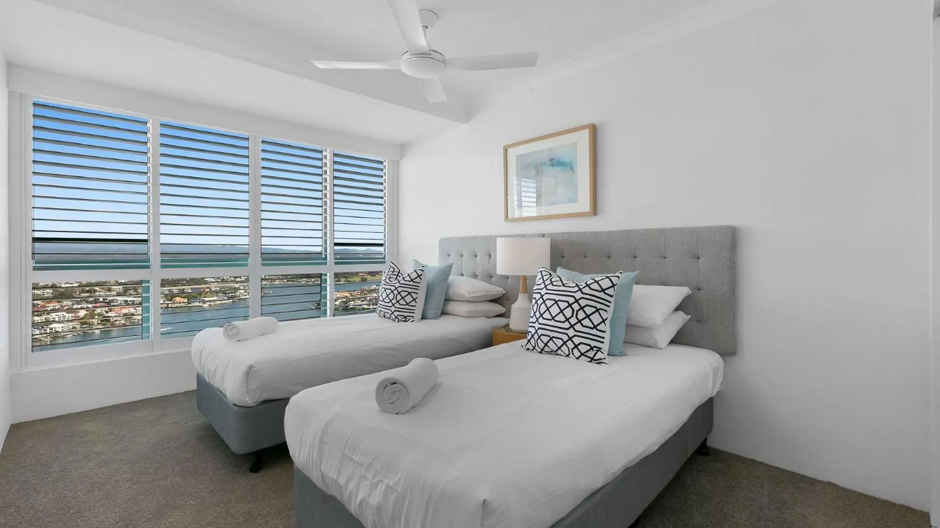 Crown Towers Deluxe 3 Bedroom Apartment - Coasthm Gold Coast