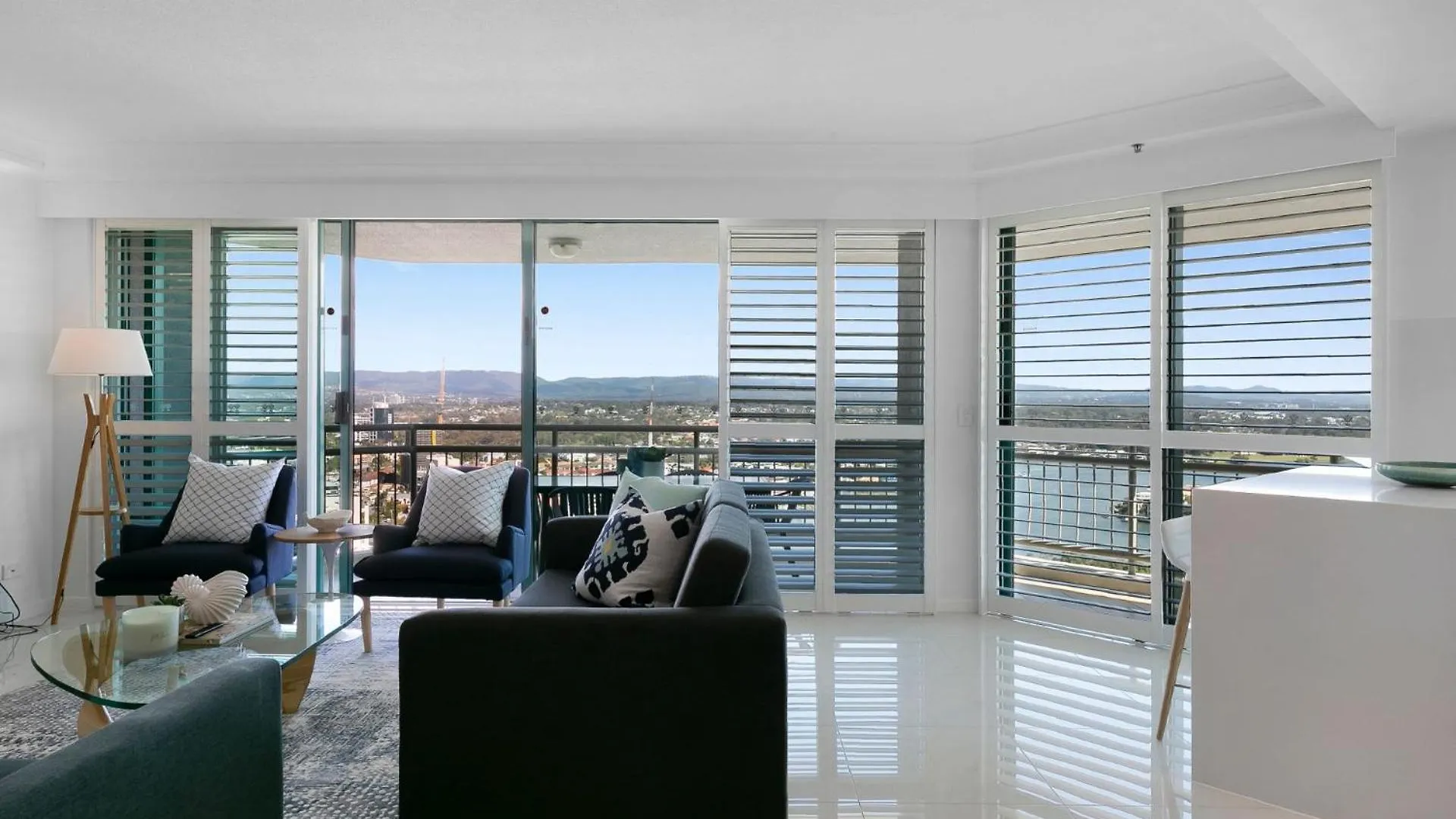 Crown Towers Deluxe 3 Bedroom Apartment - Coasthm Gold Coast
